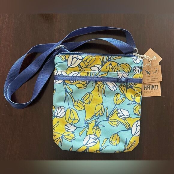 Haiku Handbags - NWT Haiku bag